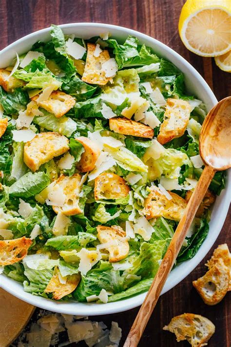 what is in caesar salad